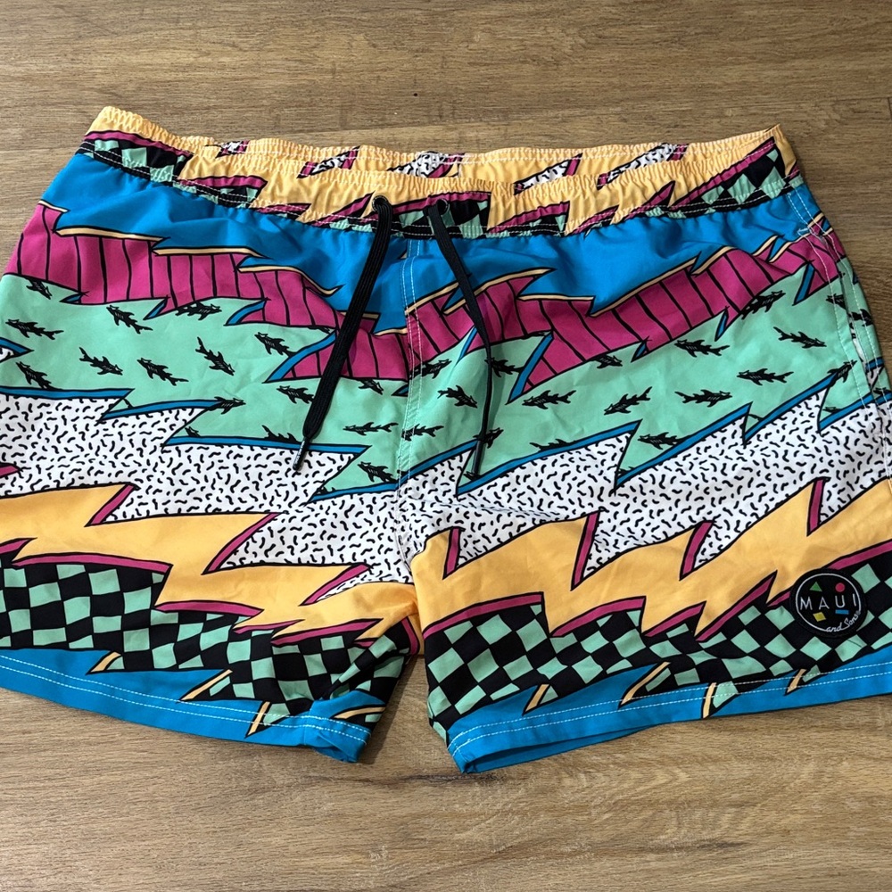 🔵Maui Colorful Swim Trunks